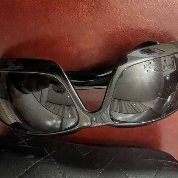 Chanel Mother of Pearl Sunglasses (Authentic) - Picture 7 of 7